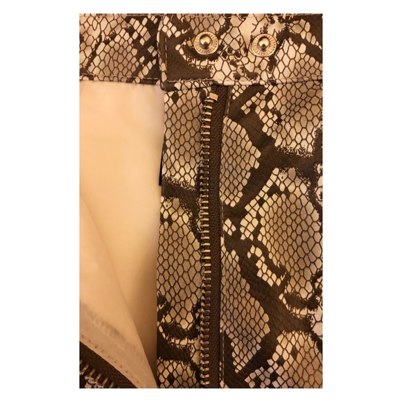 H&M Snakeskin Mini Skirt - Picture 3 of 6
